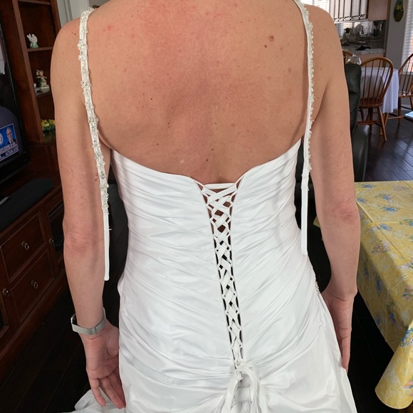 Alfred Angelo Wedding Dress style 2183c - Picture 3 of 5